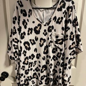 Chic Leopard Print Short Sleeve Top and shorts set